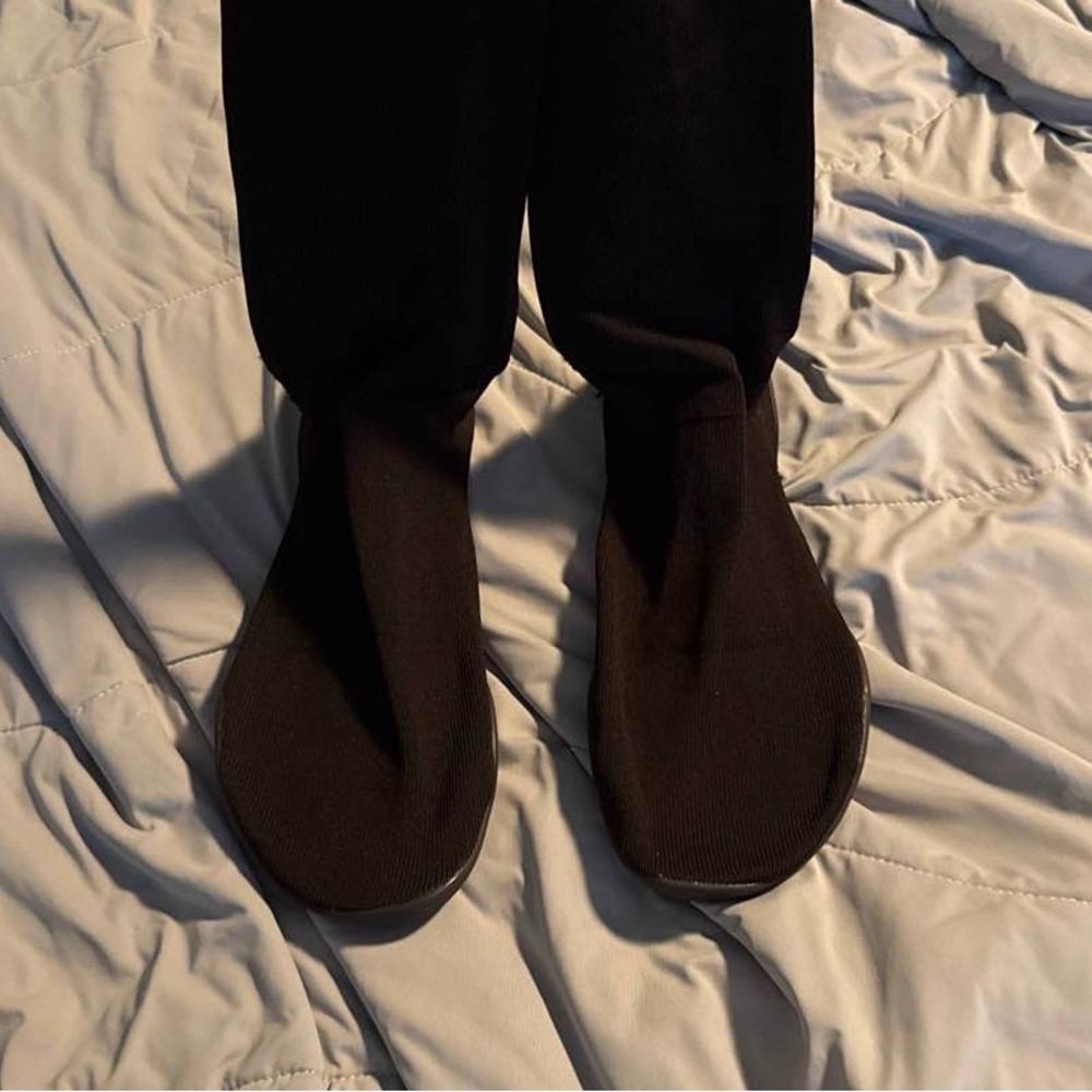 Yeezy Pod ‘black’